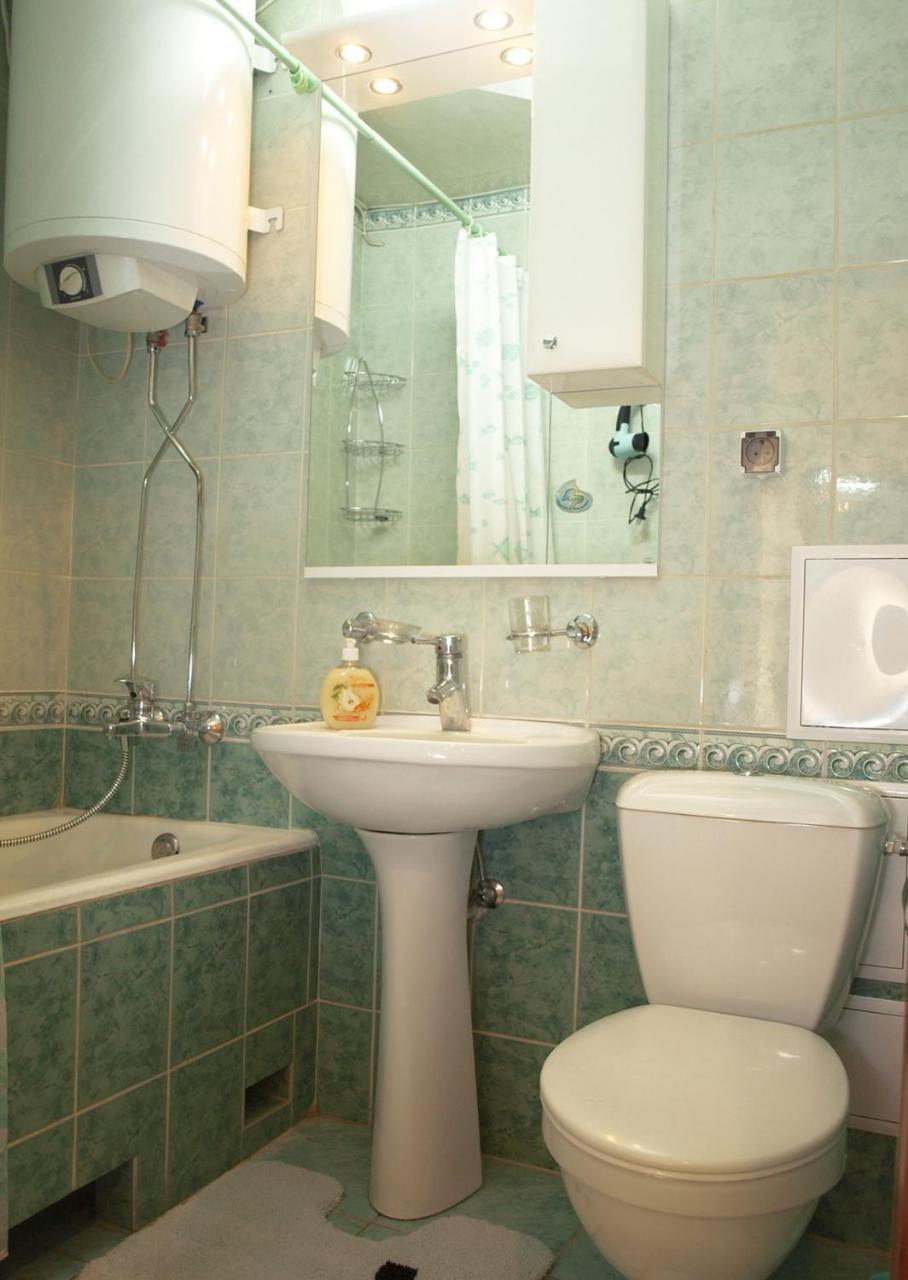 Apartment In The City Center Dnipro Esterno foto